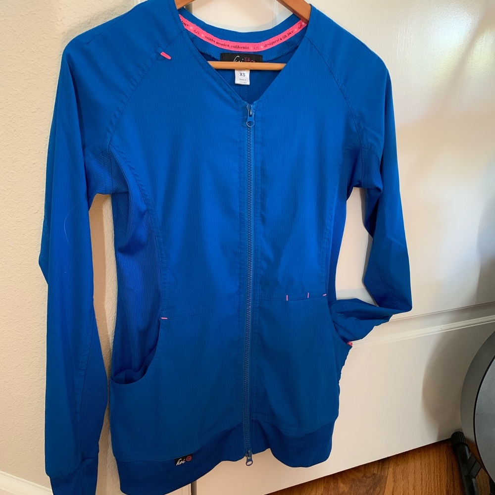 Koi Lite -Scrub Jacket